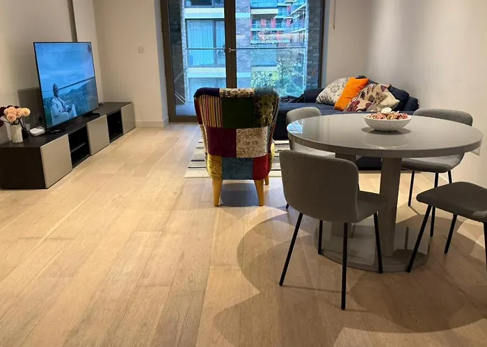 Silvertown Luxe Living London