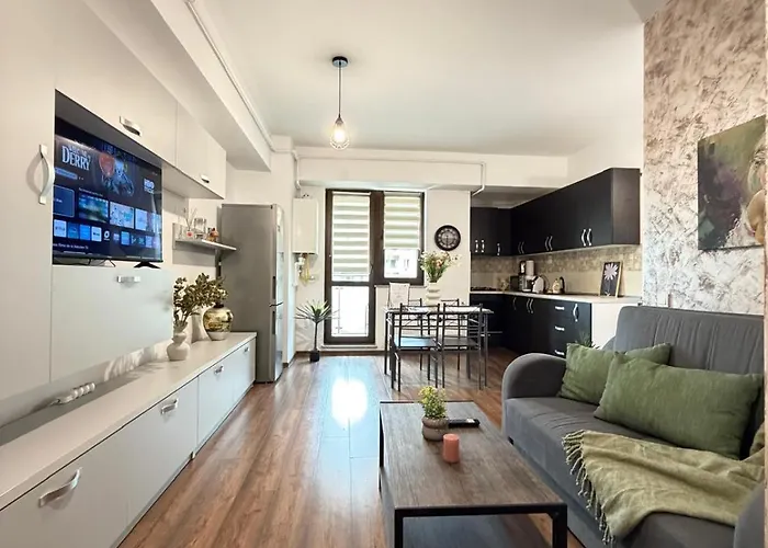 Lucas Apartments 1&2 Bdm Near Palas Mall With Park Iasi