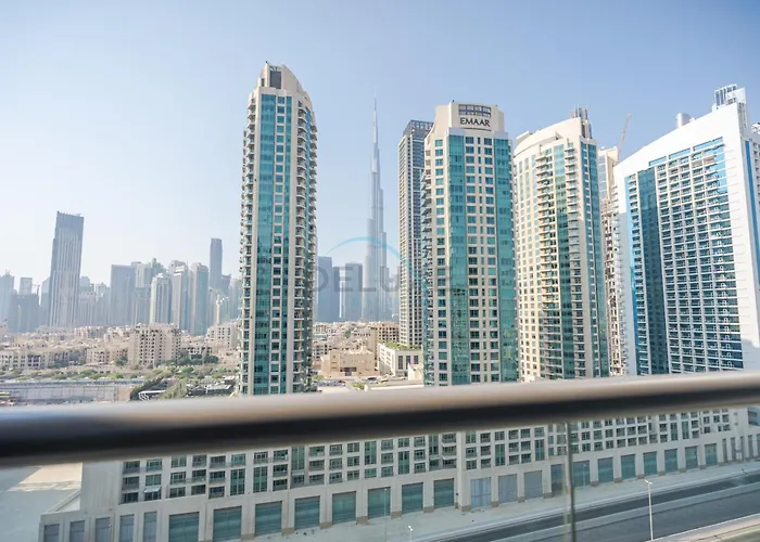 Burj Khalifa Views, Walking Distance To Dubai Mall And Downtown Boulevard