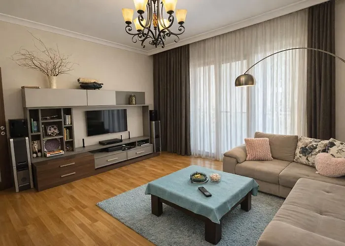 Premium Airport Residence Mekhrably