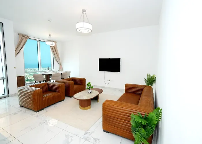 Skyline & Islands View 3Br Luxe Top Floor Noura Tower Business Bay Dubai