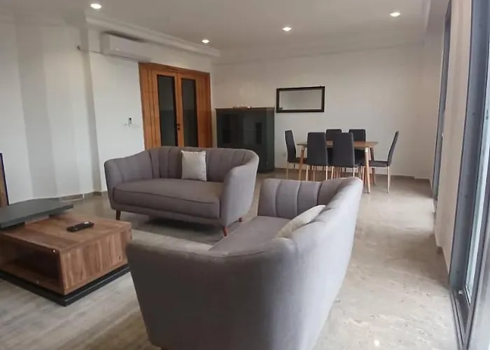 Sci Lomathare Apartment Douala