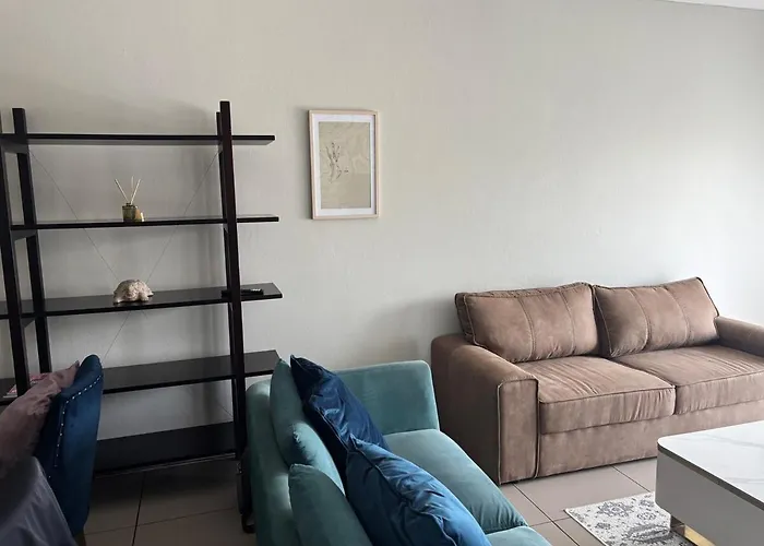 Stylish 2-Bed Apartment In Prime Sandton Area Johannesburg