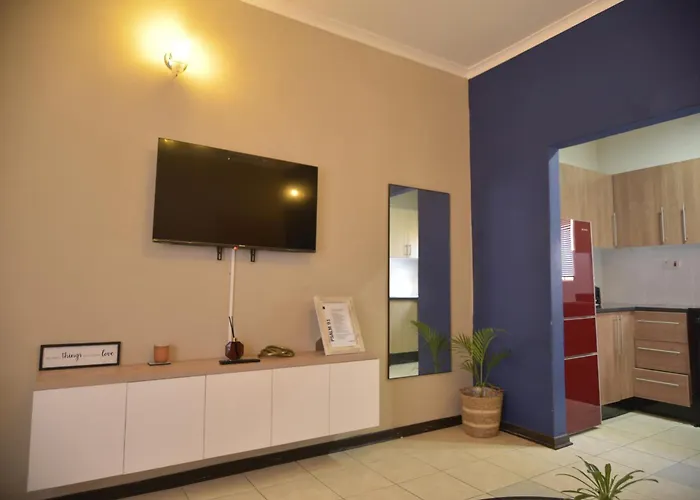 R&R Stays Apartment Gaborone