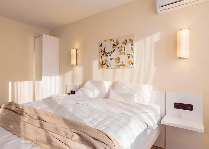 Luxury Sea View Suite City Center Batumi Beachfront