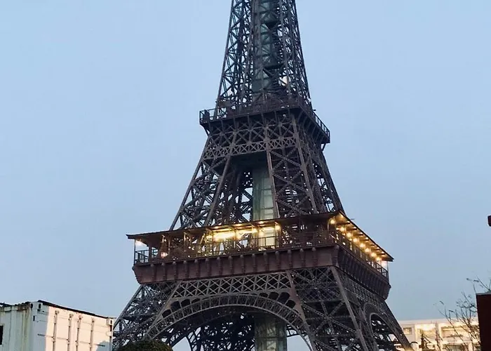 Deluxe Noir Suite Eiffel Tower Bahria Town Lahore