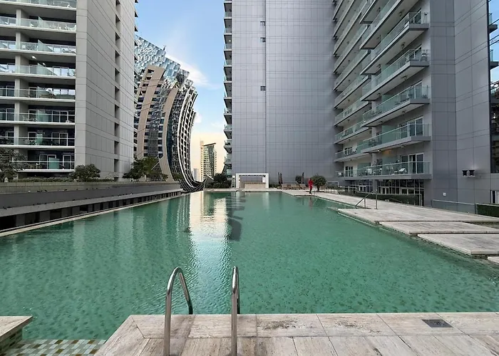 Majesty Stay 2Br Dubai