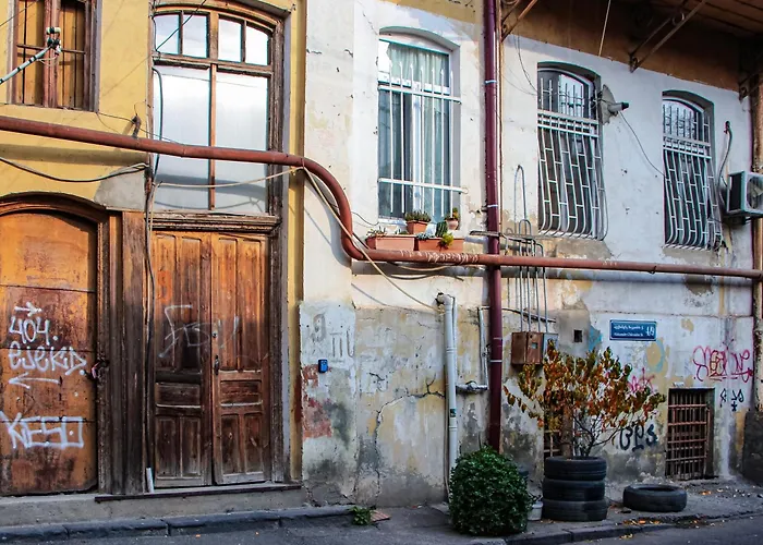 Sololaki Old Tbilisi Apartment