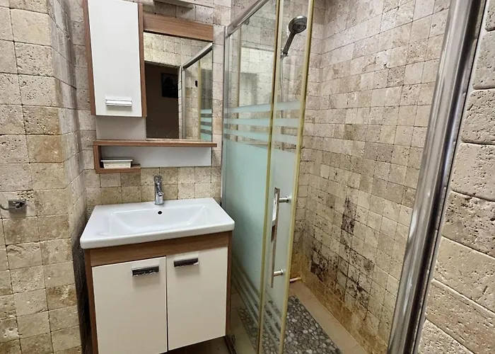 Apartment With Sea View In Nizami St Baku
