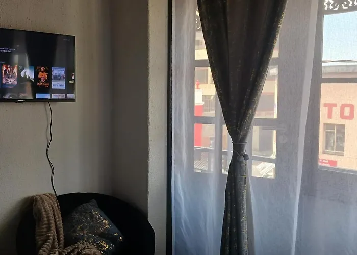 The Oak Loft Jeppestown Apartment Johannesburg