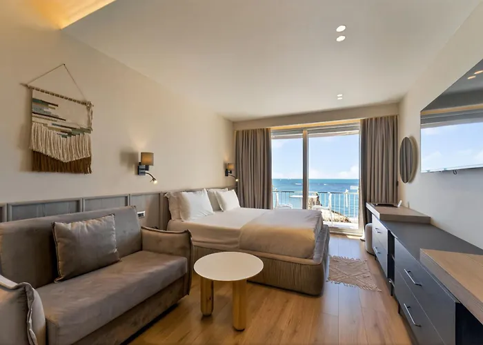 Aragosta Hotel Durres