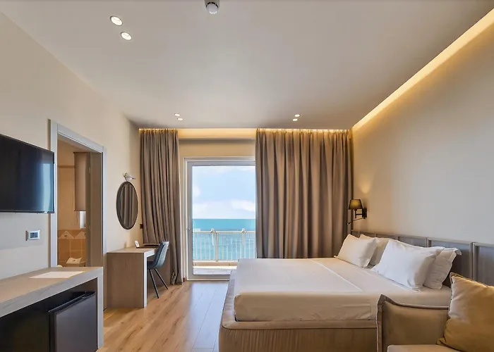 Aragosta Hotel Durres
