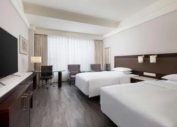 Courtyard By Marriott Hangzhou Wulin At West Lake