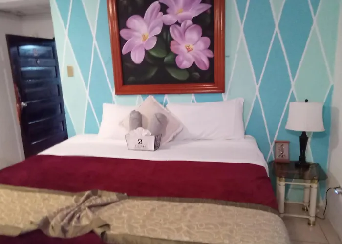 The Red Hut Inn Belize City