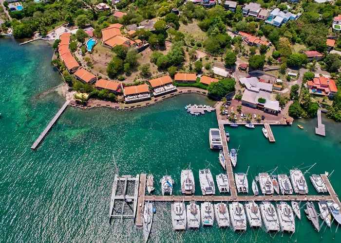 Secret Harbour Boutique Hotel And Marina Lance aux Epines