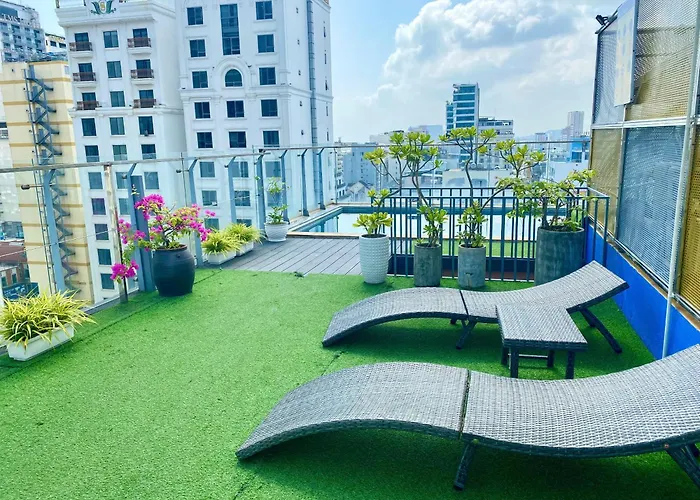 Jolia Hotel Danang Beach