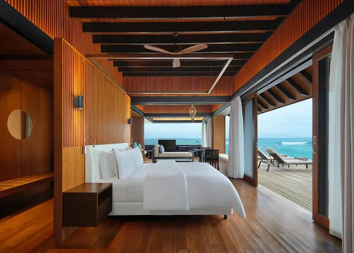 The Westin Maldives Miriandhoo Resort Eydhafushi
