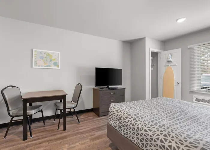 Woodspring Suites Atlanta Airport