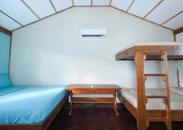 Aqua Lounge Hostel Bocas Town
