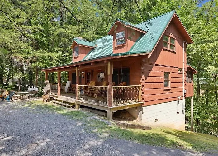 Cabin Fever By Beyond Expectations W Hot Tub Gatlinburg
