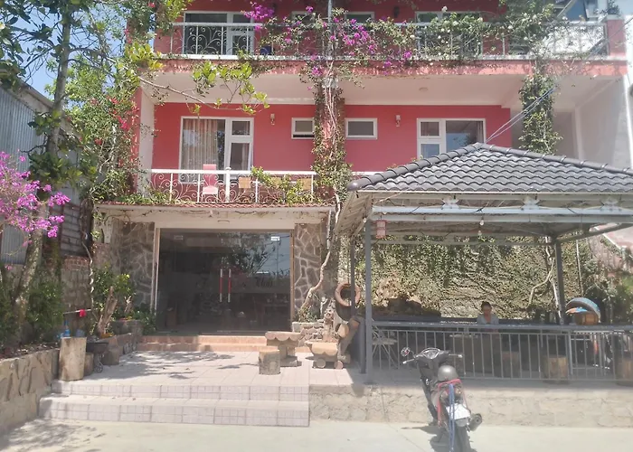 Trang Non House Hotel Da Lat