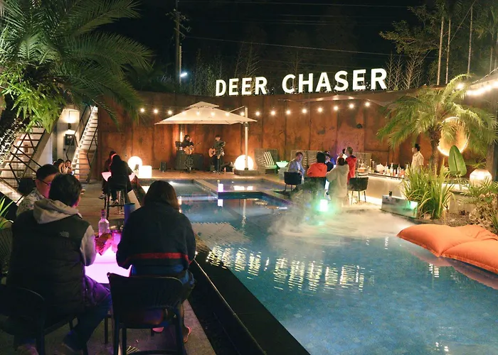 Deer Chaser Hotel Yuchi