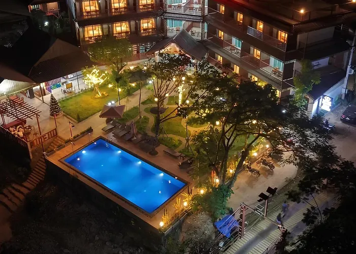 Intimate Riverside Resort Vang Vieng