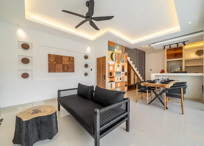 Alisa Villa - Pool Retreat With Rooftop Lounge Close To Beach Canggu 