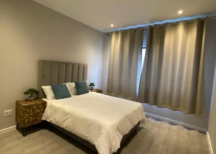 Upscale 3 Bedroom Townhouse Near Sandton Hub Johannesburg