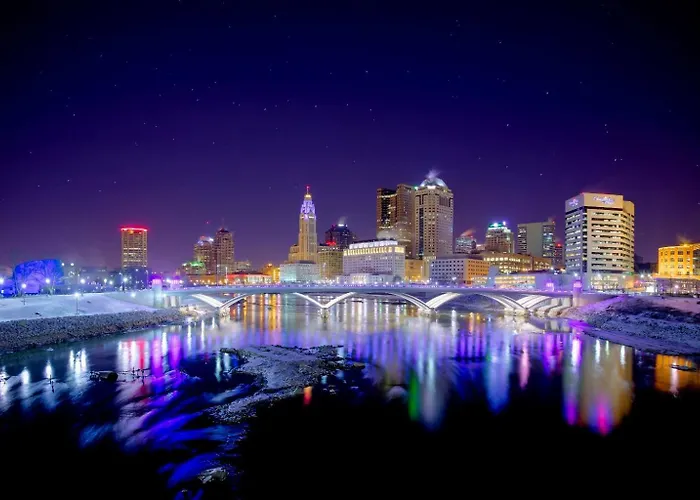 Jungle House Columbus Downtown Free Parking Sleeps 8 - Near Convention Center & Nationwide Arena - 2Br Short North Luxury Home - Over 5,800 Five Star Stays