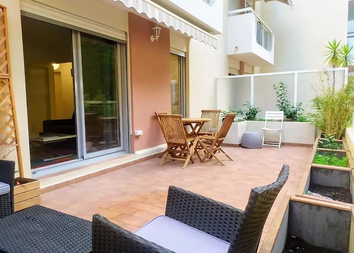 Secret Garden, Ideal For 2,Large Terrace Nice