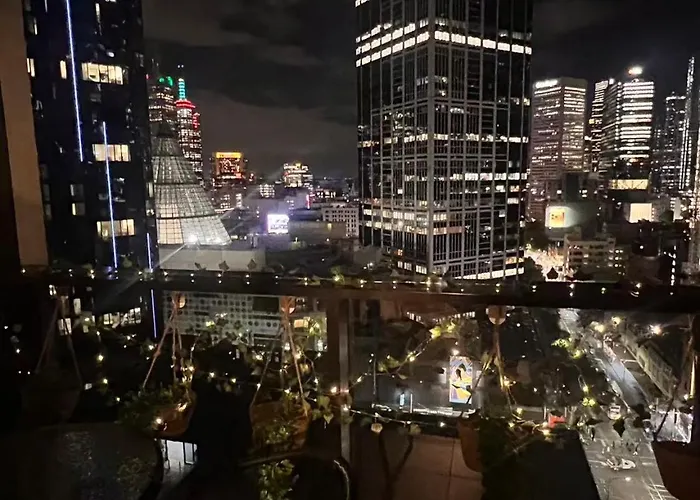 Cosy Corner 2Br With City Views Melbourne