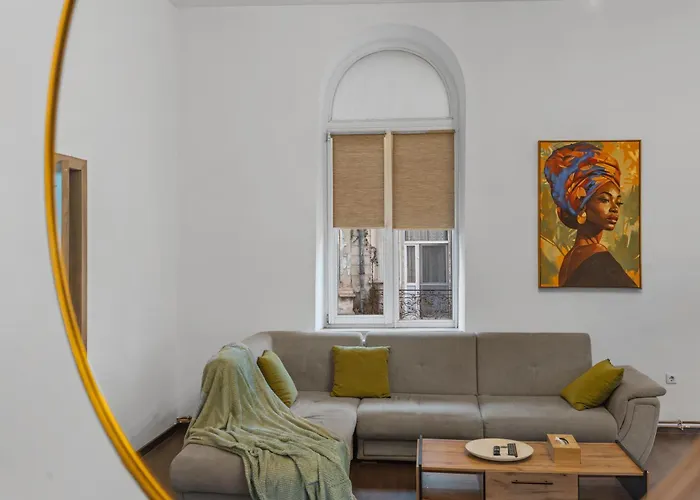 Central Bucharest 2Br With Balcony Near Old Town