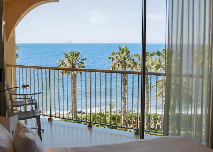 The Views Oasis Hotel Canico 