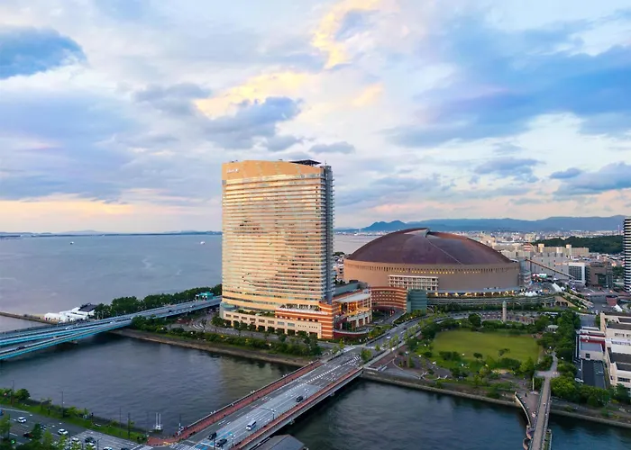 Hilton Fukuoka Sea Hawk Hotel