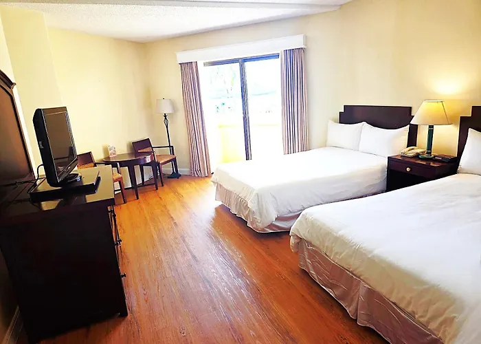 Holiday Resort & Spa Guam Tumon