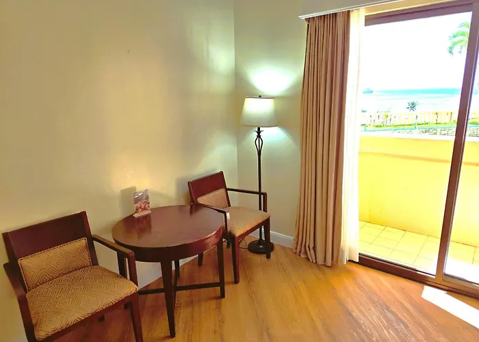 Holiday Resort & Spa Guam Tumon