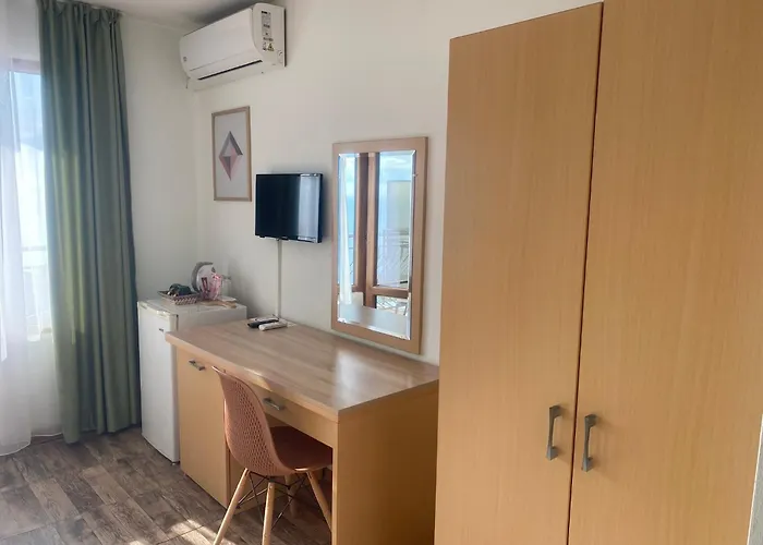 Only Adults- Rai Hotel Golden Sands