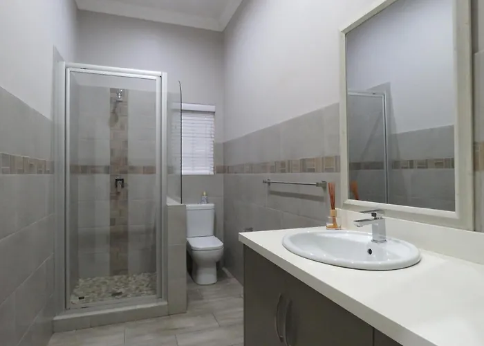 Country Lane Lodge White River
