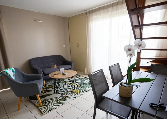 Le Kerveguen Hotel Saint-Gilles-les-Bains