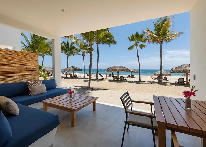 Punta Sal Suites & Bungalows Resort Canoas de Punta Sal