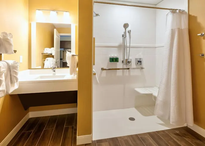 Towneplace Suites By Marriott Grand Rapids Airport Southeast Cascade