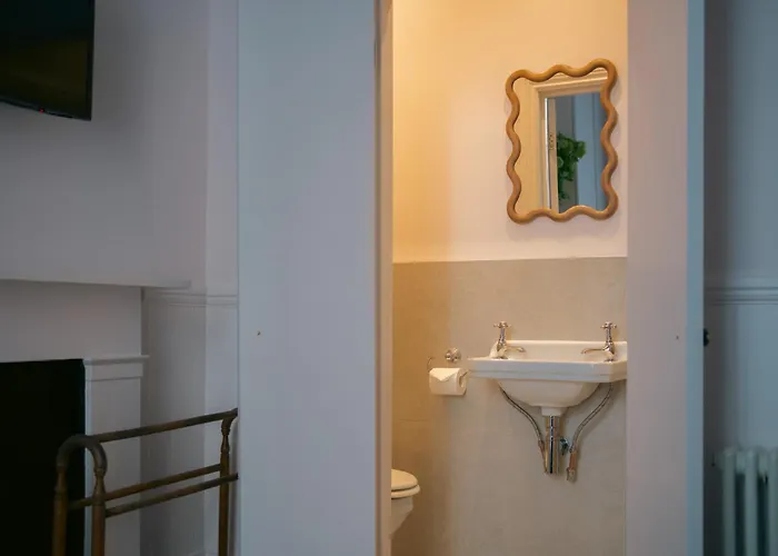 Bower House Hotel London