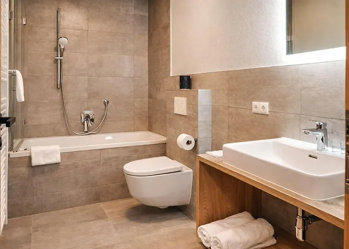 Zweite Heimat - Cozy Apartment With Garden Fuegen