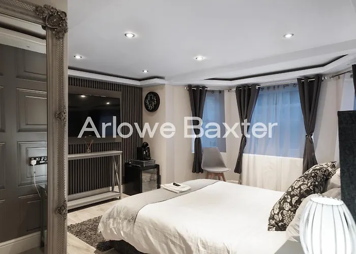 Hackney Suites - En-Suite Rooms & Amenities London