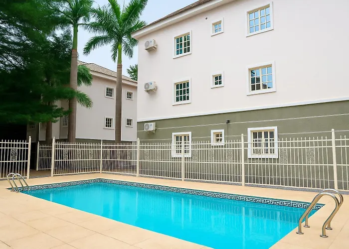 Private 1 Bedroom In Abuja With Pool, Wifi, Balcony, Garden