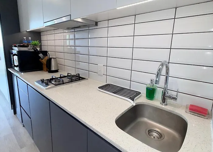 City Living Studio Apartment In Woodstock Cape Town