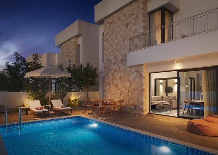 Larnaca Liv & Co Suites Oroklini