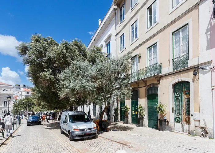 New Sophisticated Penthouse For Up To 10 Guests Apartment Lisbon