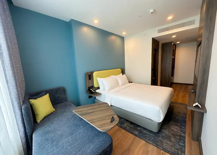 Holiday Inn Express Istanbul - Airport Arnavutkoy By Ihg